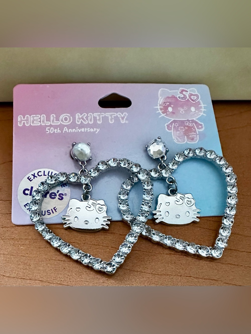 Claire's Exclusive Hello Kitty 50th Anniversary Heart Drop Earrings